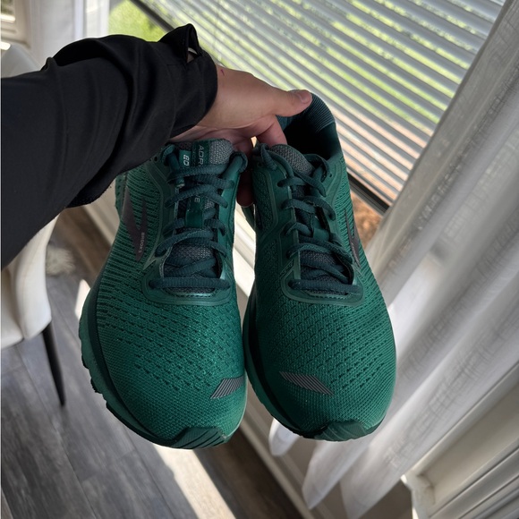 brooks 20 adrenaline green 10 - Picture 3 of 7